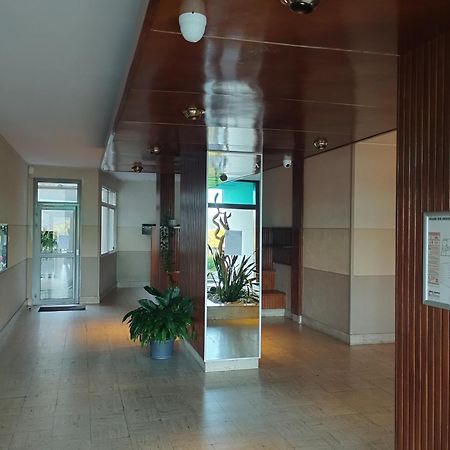 Chambrette Boulevard Des Pyrenees Hypercentre 10M Carre Wc Sur Le Palier, Porte40 По Экстерьер фото